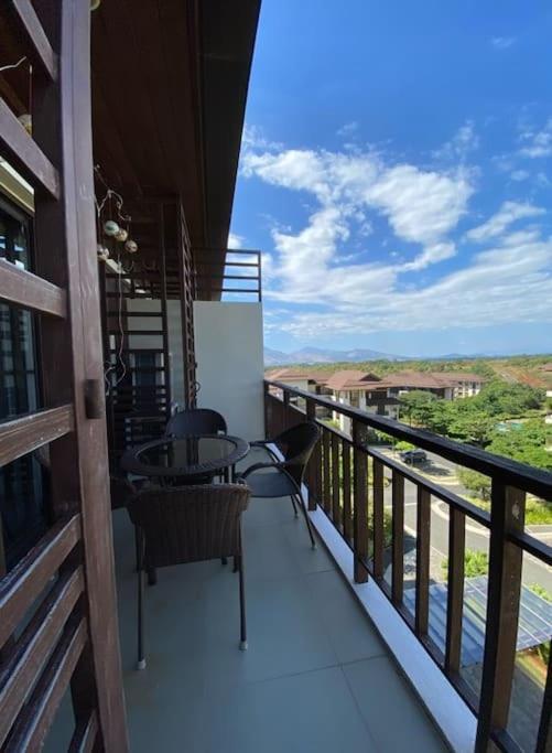 Apartamento Anvaya Cove Penthouse Unit 10-2 Br. Morong  Exterior foto